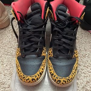 Nike Women’s Dunk High Skinny Leopard